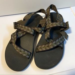 Men’s Chacos size 10 new without box